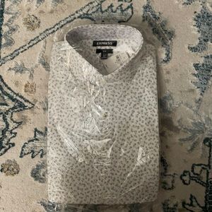 Express Slim Long Sleeve Button Down